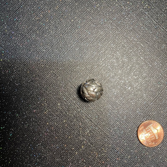 Silpada Designs Etched Ball Pendant *Retired - Picture 2 of 3